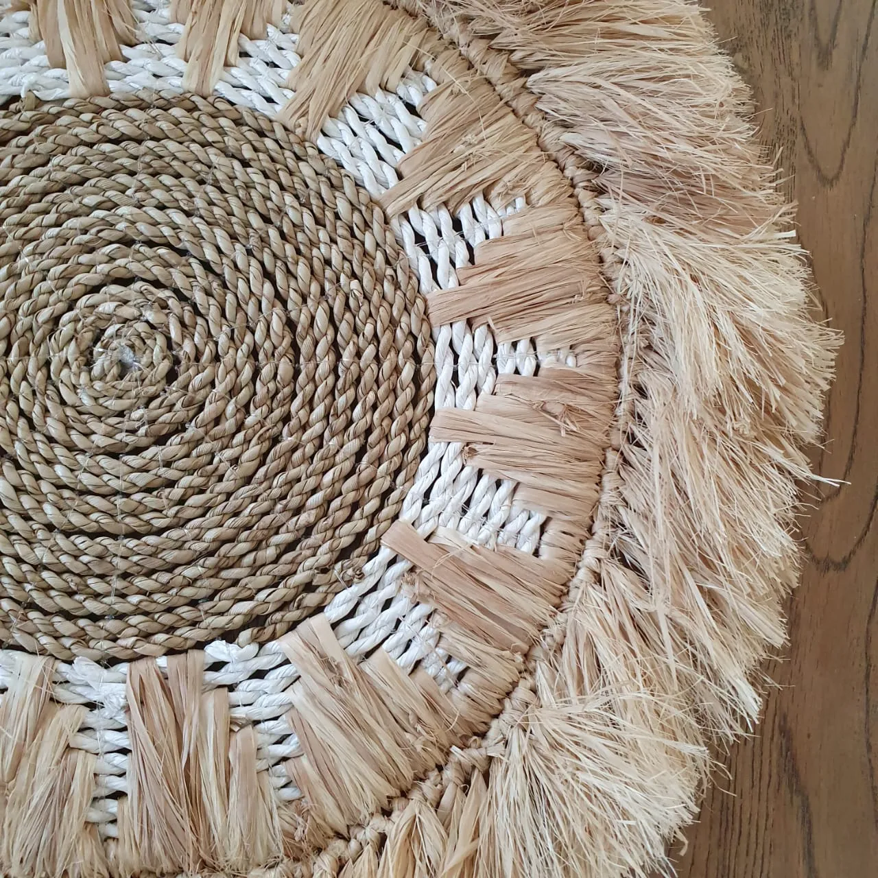 Natural Round Raffia and Grass Straw Placemat