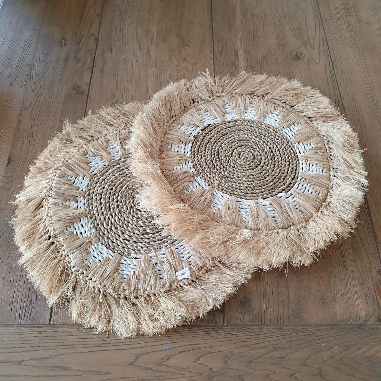 Natural Round Raffia and Grass Straw Placemat