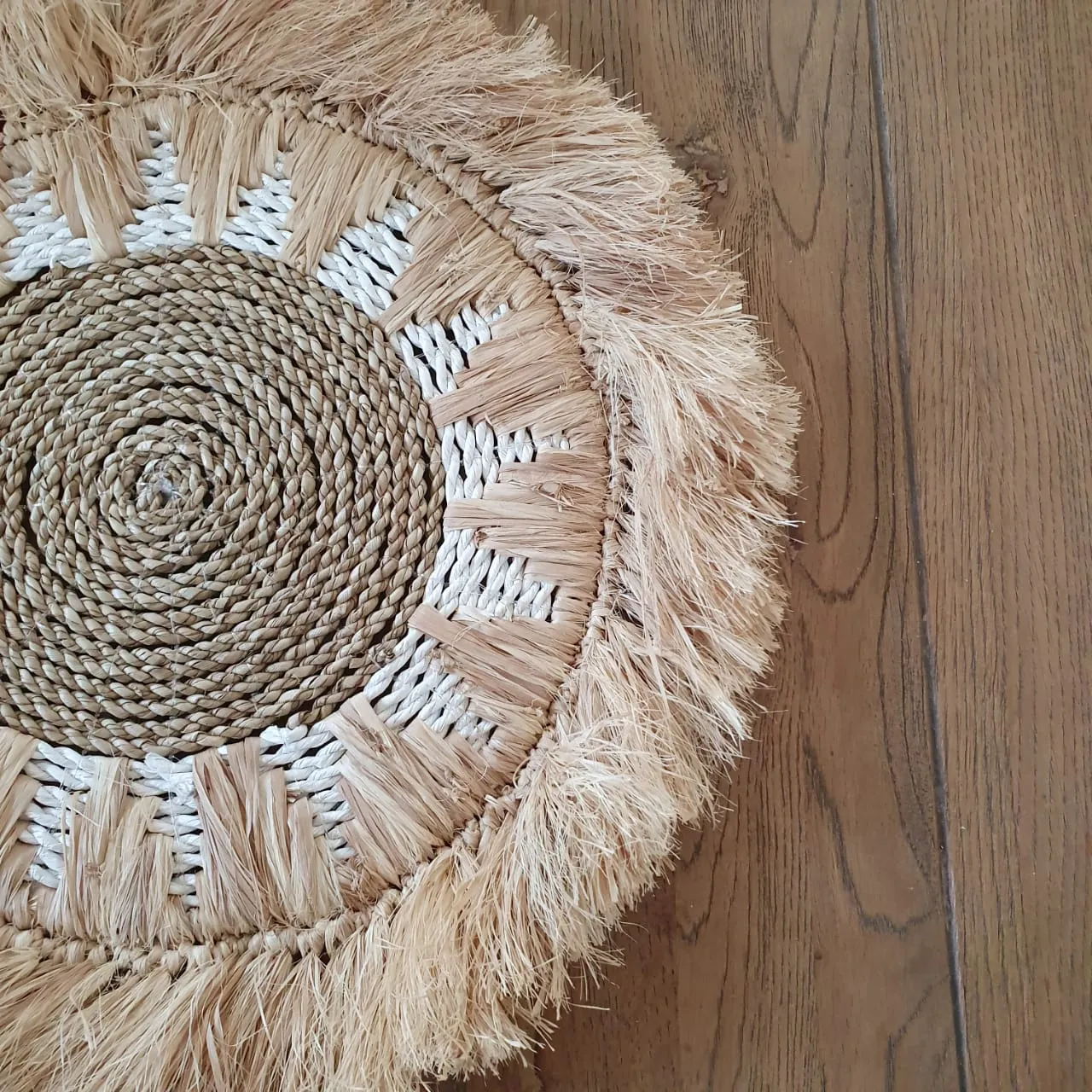 Natural Round Raffia and Grass Straw Placemat