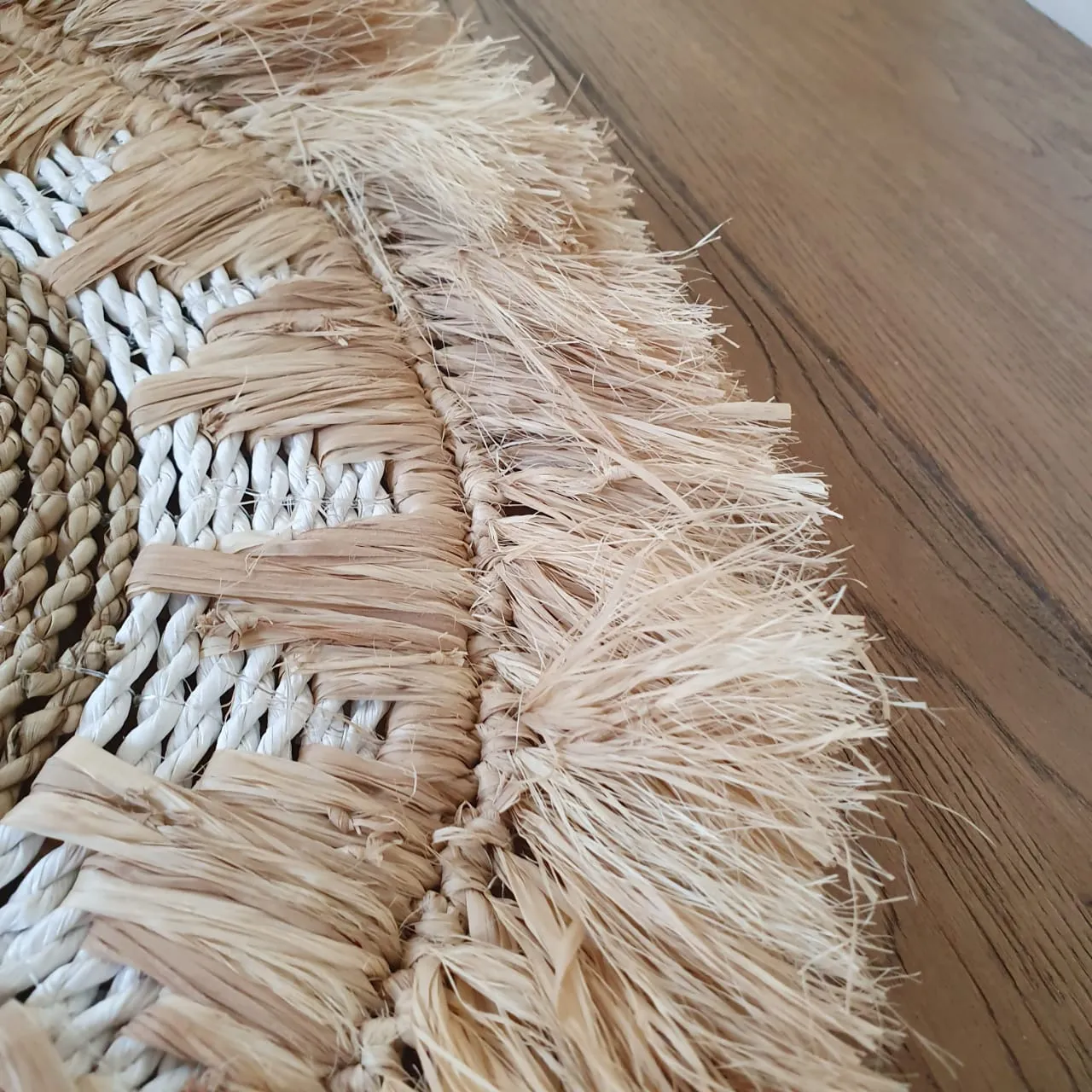 Natural Round Raffia and Grass Straw Placemat