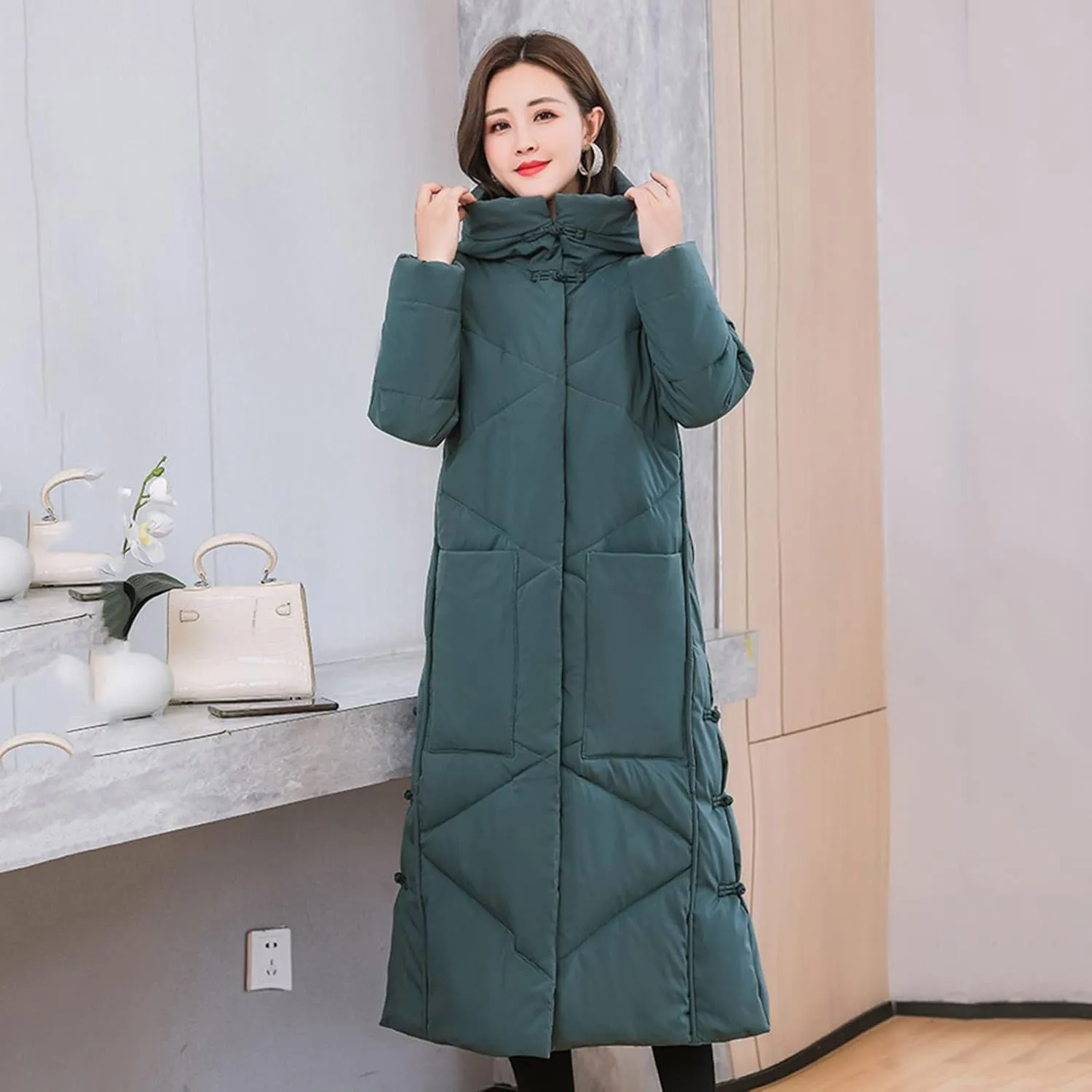 Women Long Puffer Coat Packable Down Jacket Lightweight Parkas Jacket Oversized Water-Resistant Thicken Hooded Insulated Coat